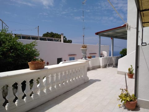 Property building, Day, View (from property/room), Balcony/Terrace