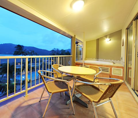 at Boathaven Bay Holiday Apartments Apartahotel in Airlie Beach