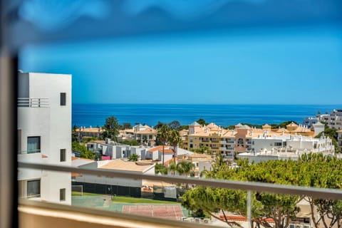 Natural landscape, View (from property/room), City view, Landmark view, Sea view