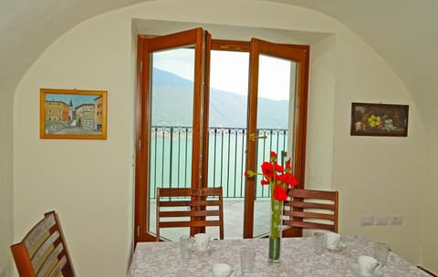 Balcony/Terrace, Dining area