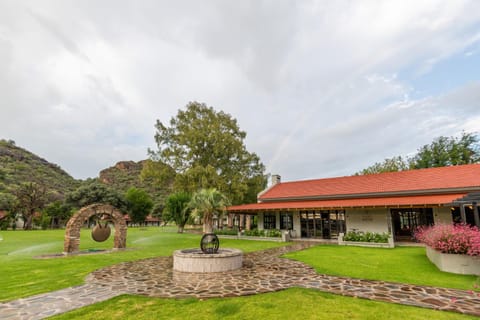 Property building, Garden