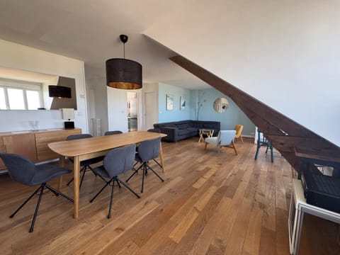 Living room, Seating area, Dining area, Sea view, Sea view