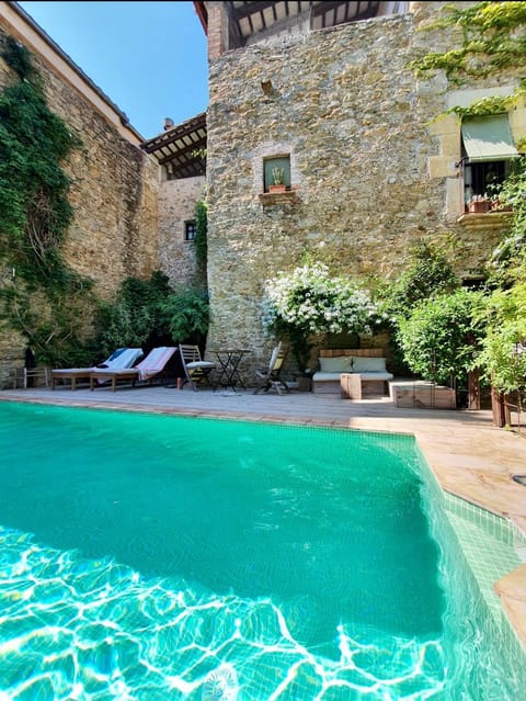 Casa Migdia Bed and Breakfast in Baix Empordà