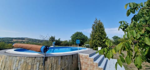 Day, Natural landscape, Garden, Hot Tub, Garden view, Mountain view, Pool view, Swimming pool