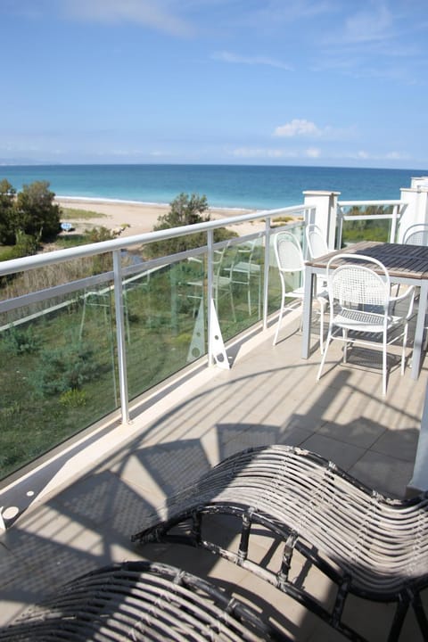 Les Portelles del mar 1ª línea Playa Apartment in Marina Alta