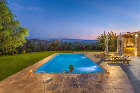 Garden view, Landmark view, Swimming pool, Swimming pool, Sunset