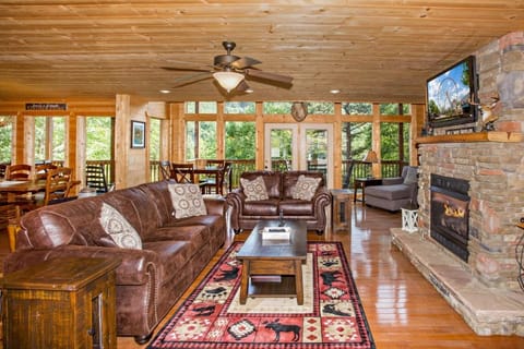 A Cabin to Remember Haus in Pigeon Forge