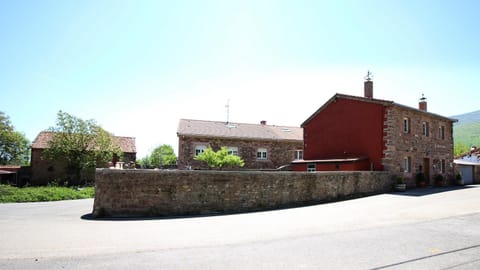 Casa Rural LA COVA House in Cantabria