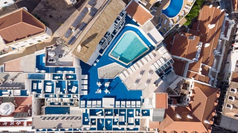 Bird's eye view, Swimming pool