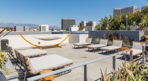 Modern Apartment Rentals Apartment hotel in Los Angeles