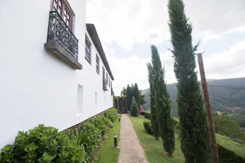 Property building, Facade/entrance, Garden