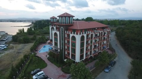 Property building, Bird's eye view