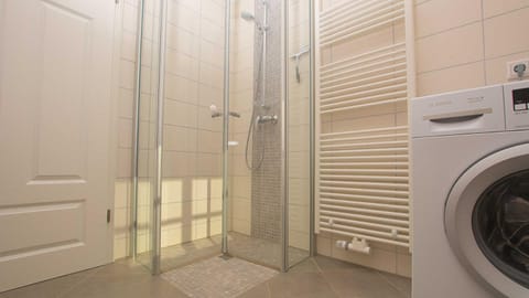 Shower, Bathroom, washing machine