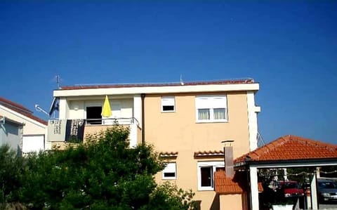 Apartments MARKO-Sevid-20m from sea Condo in Split-Dalmatia County