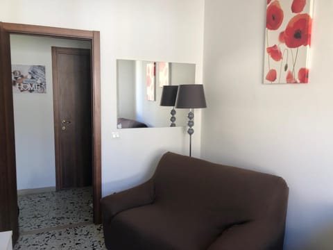 Communal lounge/ TV room, TV and multimedia, Living room