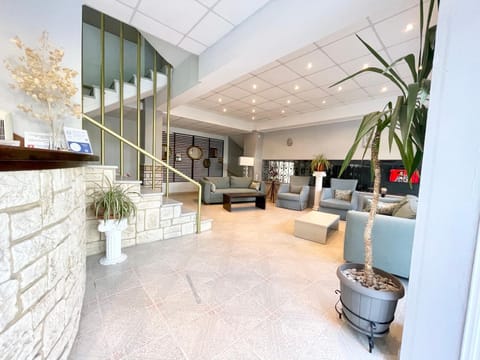 Property building, Communal lounge/ TV room, Living room, Lobby or reception, Seating area