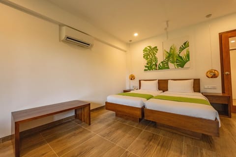 Bed, Photo of the whole room, Bedroom, air conditioner