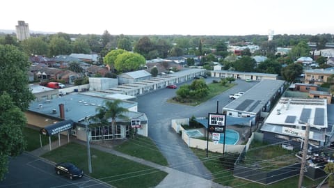 Property building, Bird's eye view, Parking