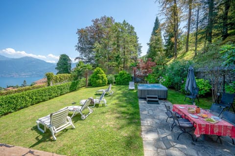 Garden, Lake view, sunbed