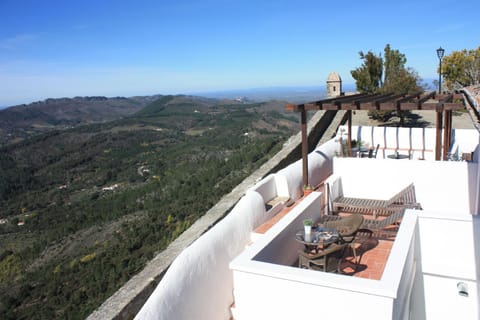 View (from property/room), Balcony/Terrace