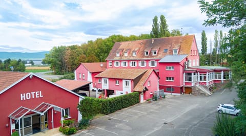 Property building, Bird's eye view, Parking