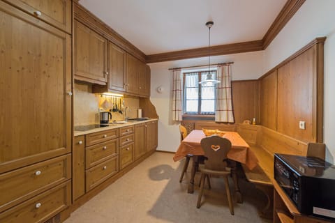 Kitchen or kitchenette, kitchen