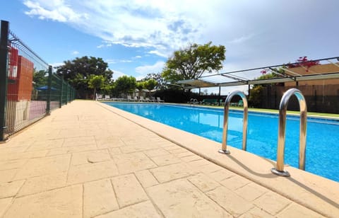 Pool view, Swimming pool