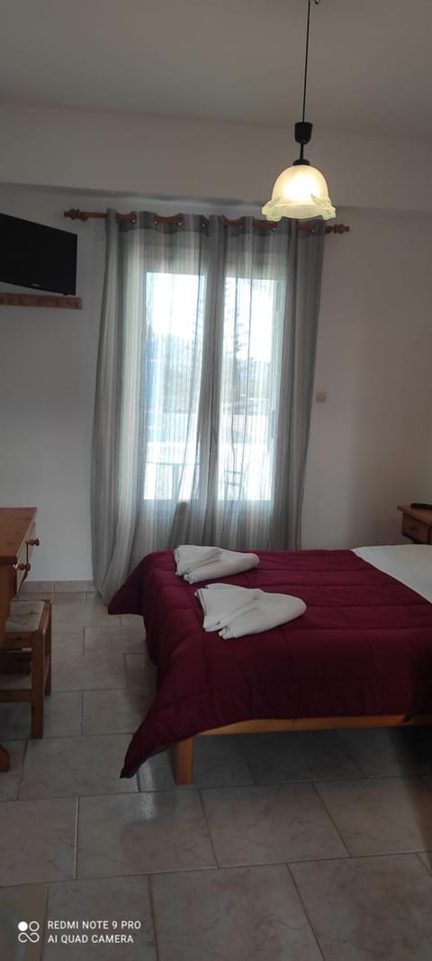 Loukia Apartments & Studios Apartment hotel in Naousa