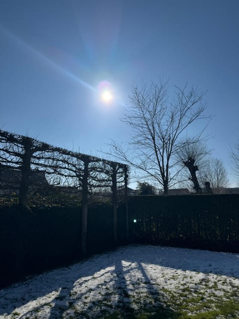 De Veldmuis, met mooie speelhoek en speelhuis House in Koksijde