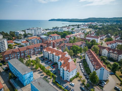 Property building, Neighbourhood, Bird's eye view, Sea view, Street view, Parking