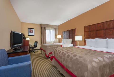 Ramada by Wyndham Columbus North Hotel in Westerville