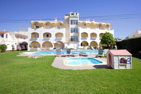 Property building, Pool view, Swimming pool