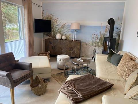 Villa Gudrun, luxury Beach House House in Zingst