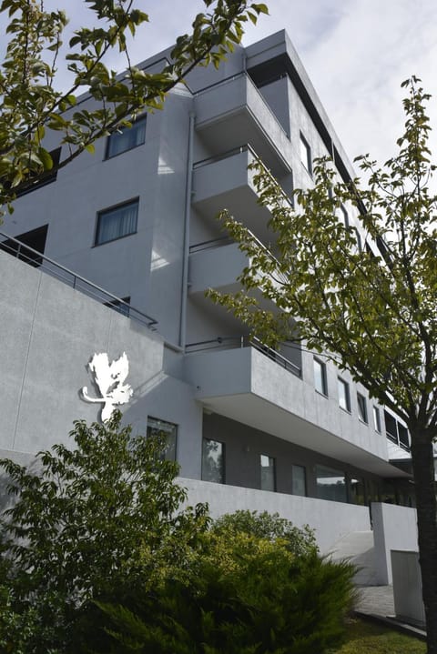 Property building, Facade/entrance