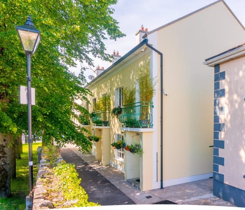 Property building, Facade/entrance, Day, Garden view