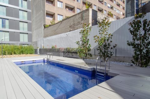 Hoom Apartments Juan Bravo Condo in Madrid