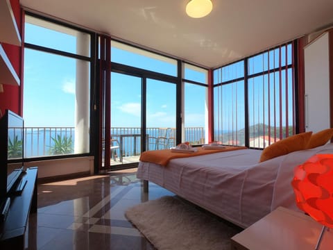 Bedroom, Sea view