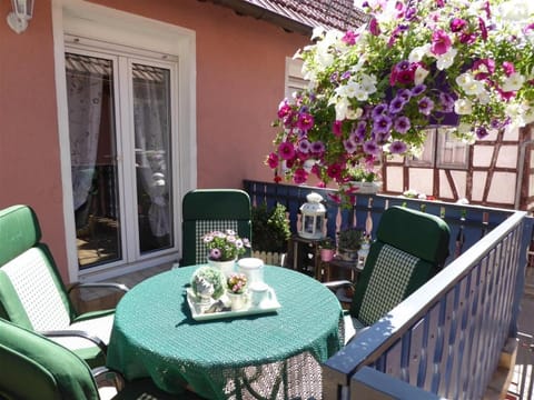 Balcony/Terrace, Seating area, On site