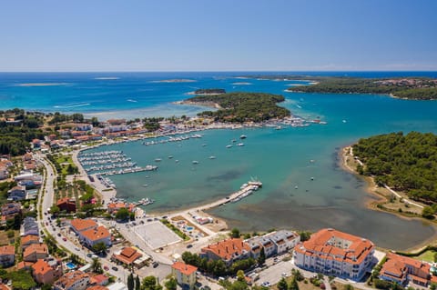 Day, Natural landscape, Bird's eye view, Beach, City view, Sea view