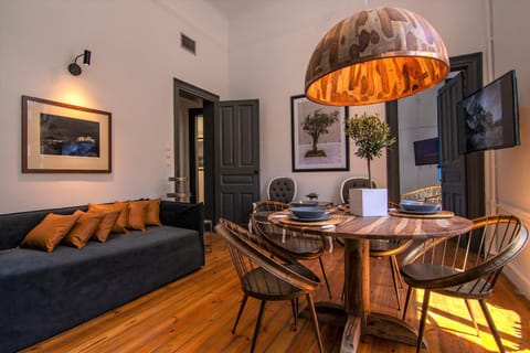 Art Pantheon - Suites & Apartments Condo in Plaka
