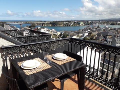 Balcony/Terrace, Sea view, Street view