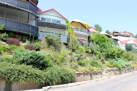 Property building, Facade/entrance, Neighbourhood