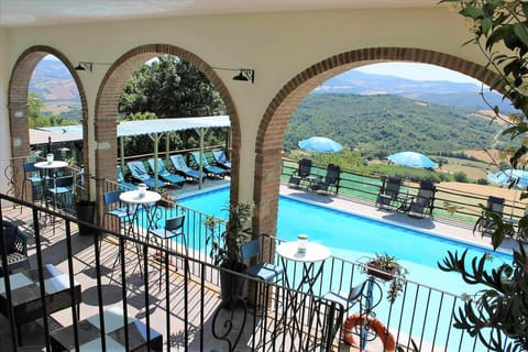 Property building, Day, Natural landscape, View (from property/room), Balcony/Terrace, Mountain view, Pool view, Swimming pool, sunbed