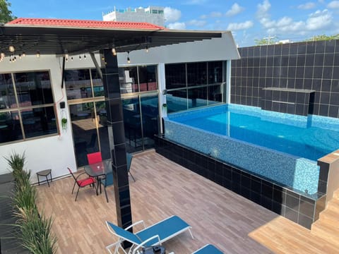 Balcony/Terrace, Swimming pool