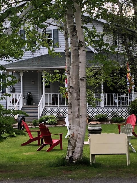 Forest & Lake PEI Bed & Breakfast Bed and Breakfast in Prince Edward County