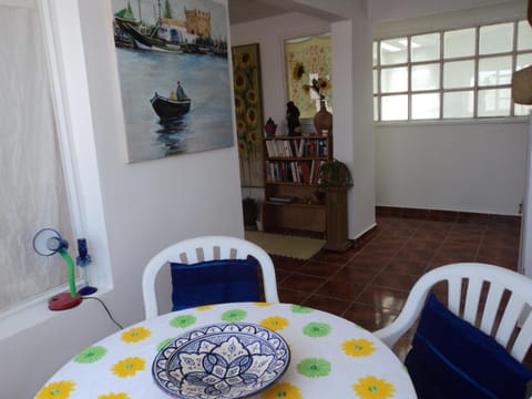 Joli appartement au terrasse pour 3 personnes Condo in Essaouira