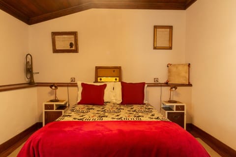 Quintal De Alem Do Ribeiro-Turismo Rural Bed and Breakfast in Coimbra District, Portugal