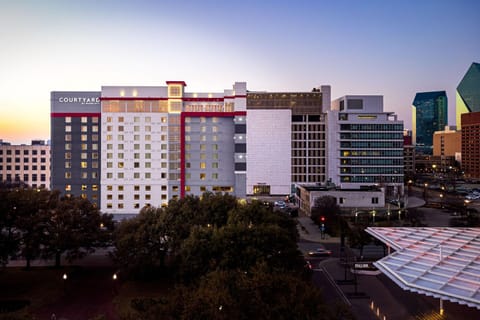 Courtyard by Marriott Dallas Downtown/Reunion District Hotel in Dallas