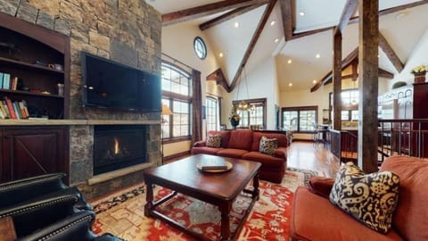 Ski-in, Ski-out 4 Bedroom Luxury Townhome In Snowmass Village House in Snowmass Village