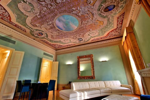 Hotel Rua Frati 48 in San Francesco Hotel in Modena